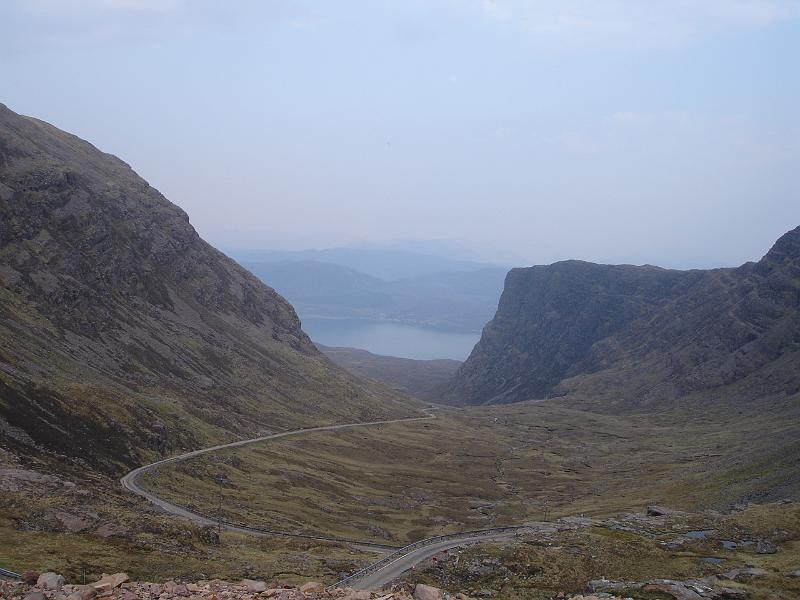 25- Descente vertigineuse.JPG - Descente vertigineuse du Bealach-na Bo